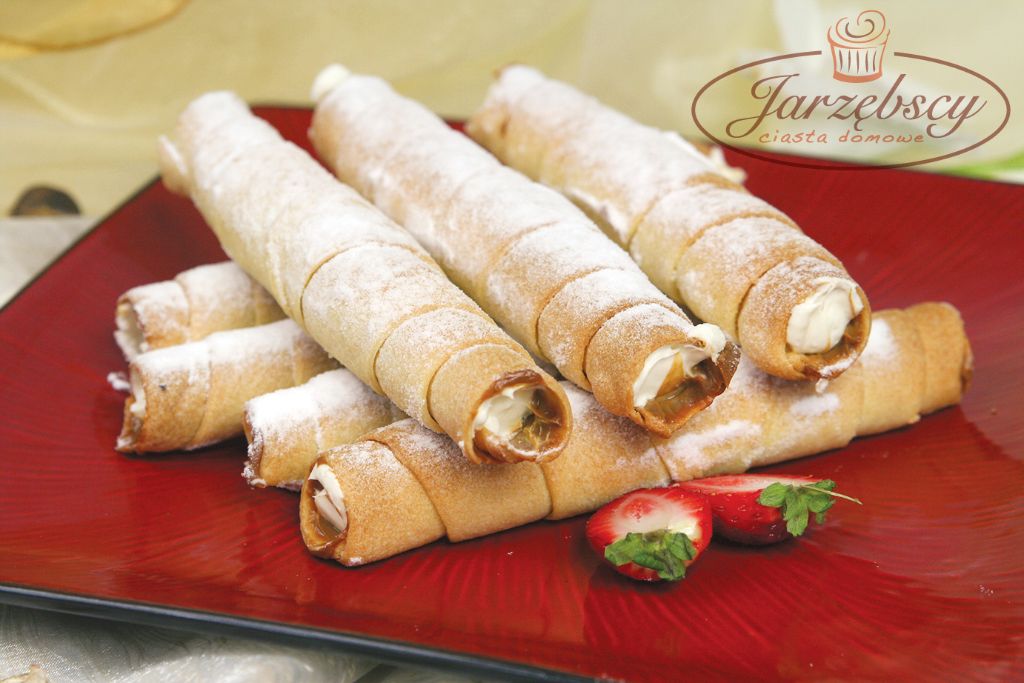 Rurki z bitą śmietaną i toffi