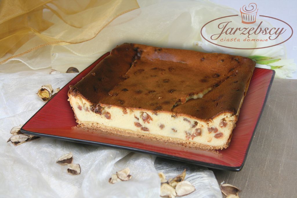 Sernik z rodzynka