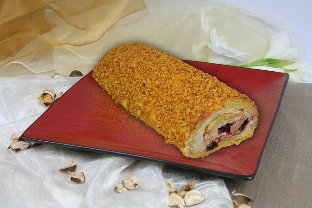 Rolada z bitą śmietaną